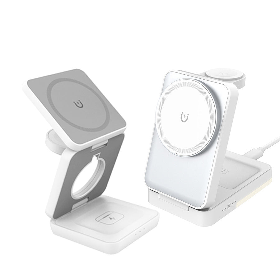 Magnetic Foldable 3-in-1 Wireless Charger - Phone charging area